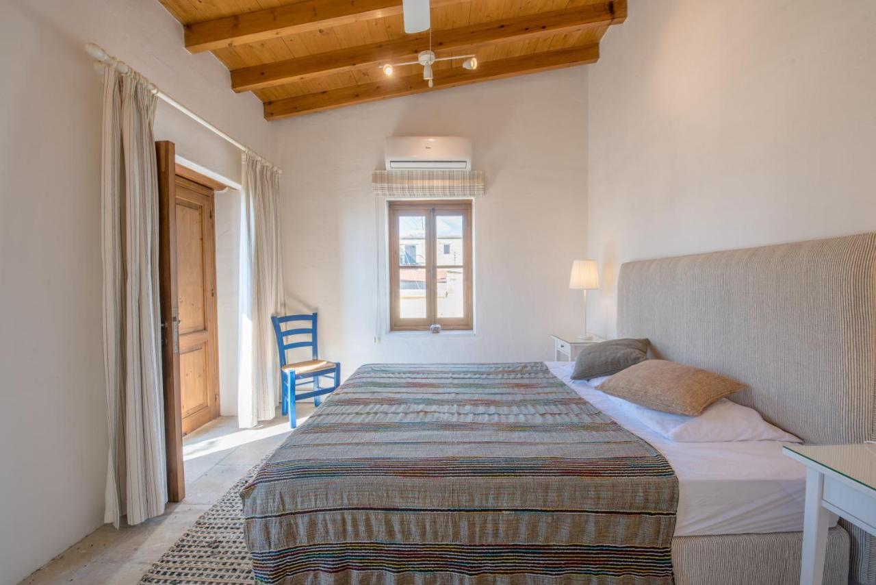 The Carob Tree Villa - Rustic Luxury Home With Access To Pool And Restaurant لارنكا المظهر الخارجي الصورة