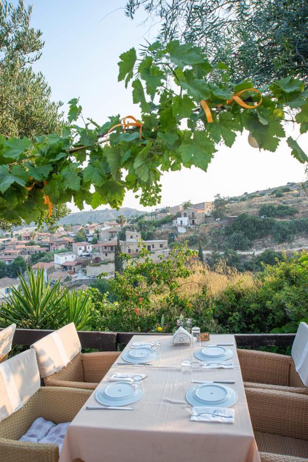 The Carob Tree Villa - Rustic Luxury Home With Access To Pool And Restaurant لارنكا المظهر الخارجي الصورة